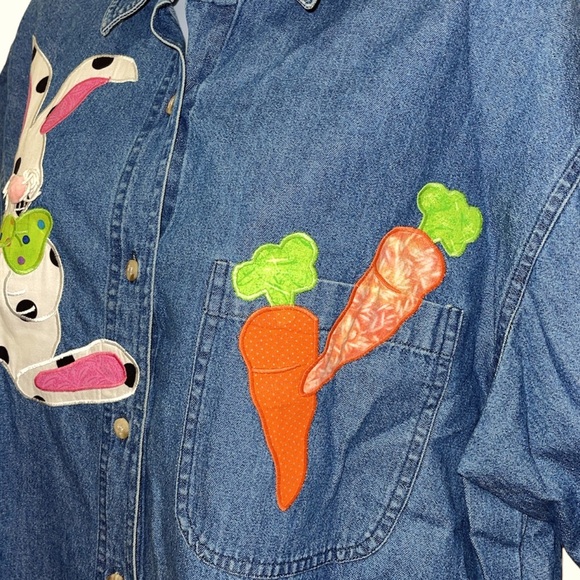 Adorable Appliqué Easter Bunny Short Sleeve Denim Top (XL) - Picture 2 of 4